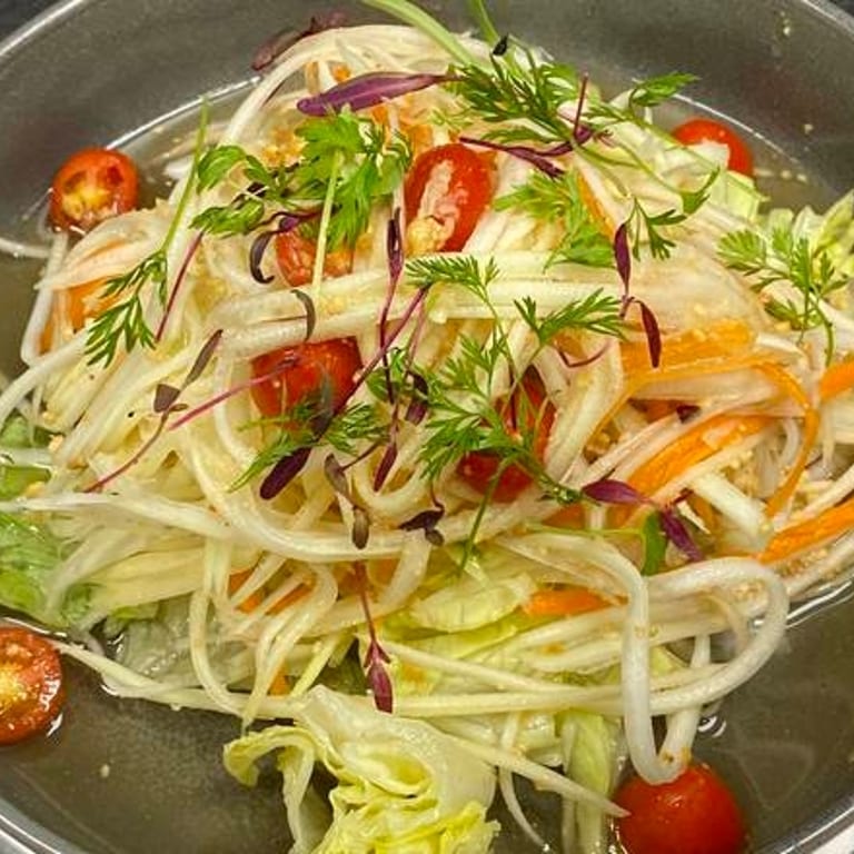 Discover Our Papaya Salad